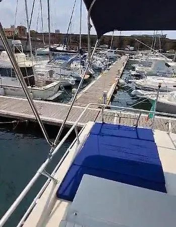 Boat Rent Napoli 바콜리