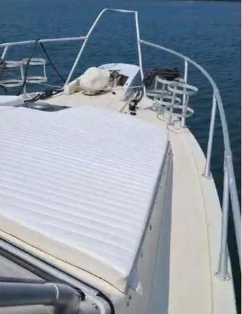 보트호텔 Boat Rent Napoli
