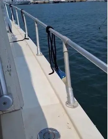 보트호텔 Boat Rent Napoli *